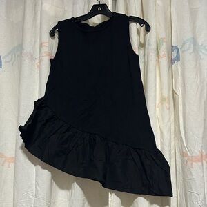 Black Ruffled-Hem Sleeveless Top M
